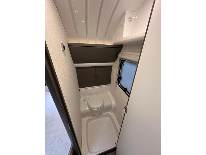 Hobby Excellent Edition 650 KMFE 2X Auto.mover, Airco, TV  foto: 21