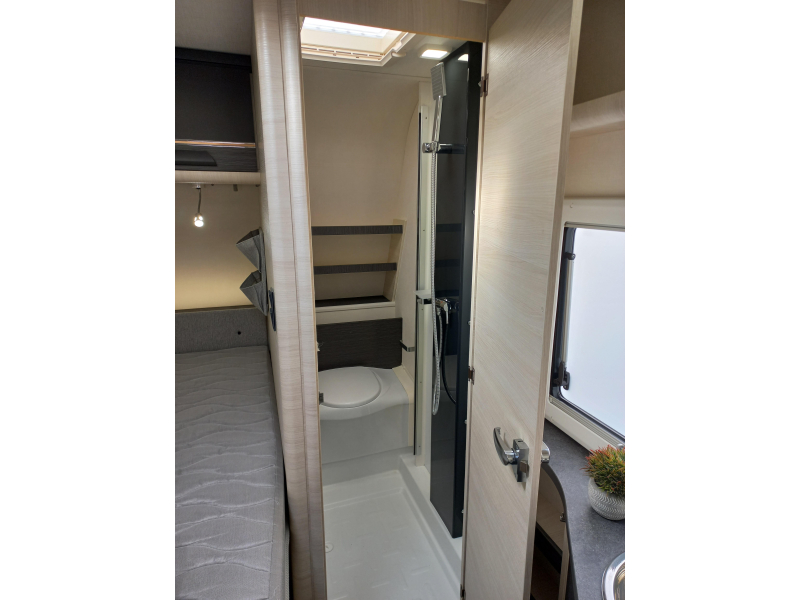 Caravelair Artica 520 mover-cassette-TV-beugel  foto: 15