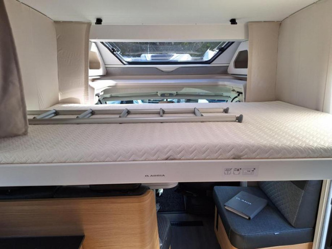 Adria Matrix Axess 650 SL 5-PERSOONS foto: 18