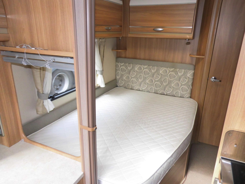 Sprite Cruzer 495 SR Mover en cassetteluifel!  foto: 2
