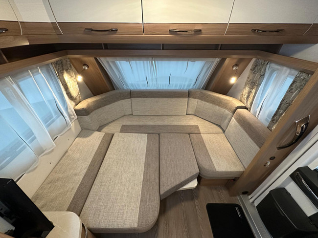 Hobby De Luxe 460 LU foto: 6