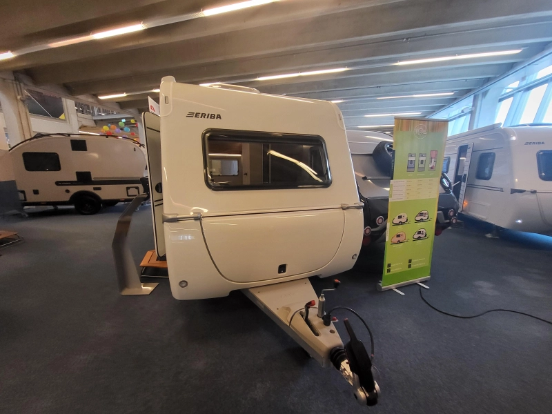 Eriba Novaline 442 V gratis mover  foto: 3