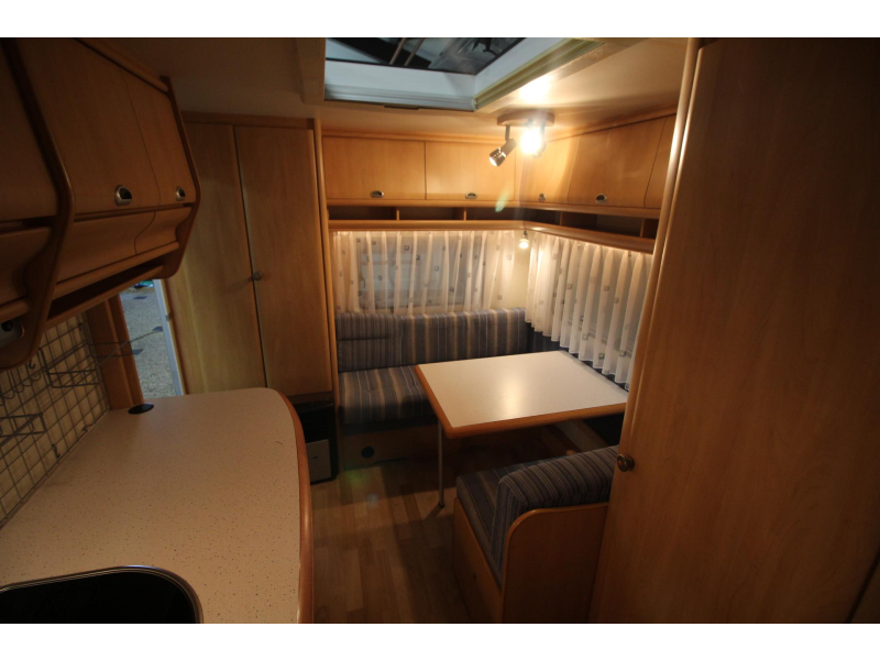 Hobby De luxe Easy 450 UB Mover, Voortent + luifel,  foto: 8