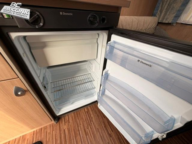 Bürstner Averso 390 TS FRANS BED MOVER AIRCO LF foto: 6