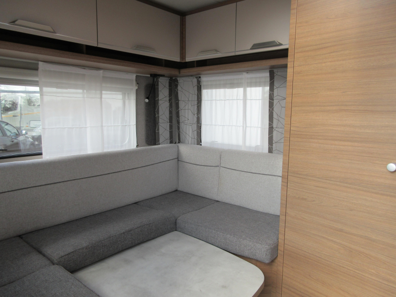 Knaus Sport 500 EU MOVER EN THULE LUIFEL 