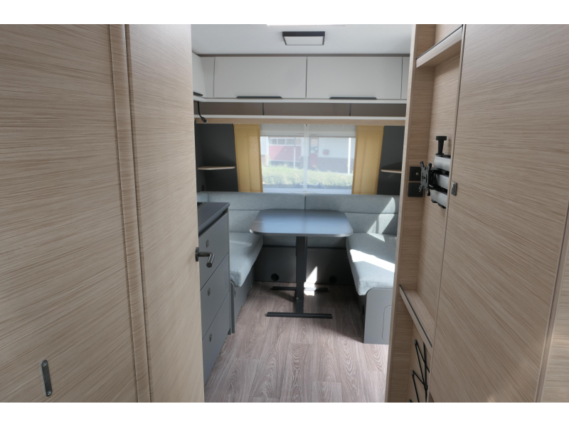 Fendt Apero 495 enk,bed, mover,airco,luif  foto: 9