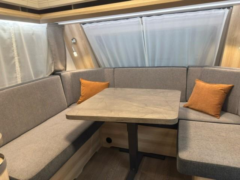 Hobby De Luxe 460 LU 