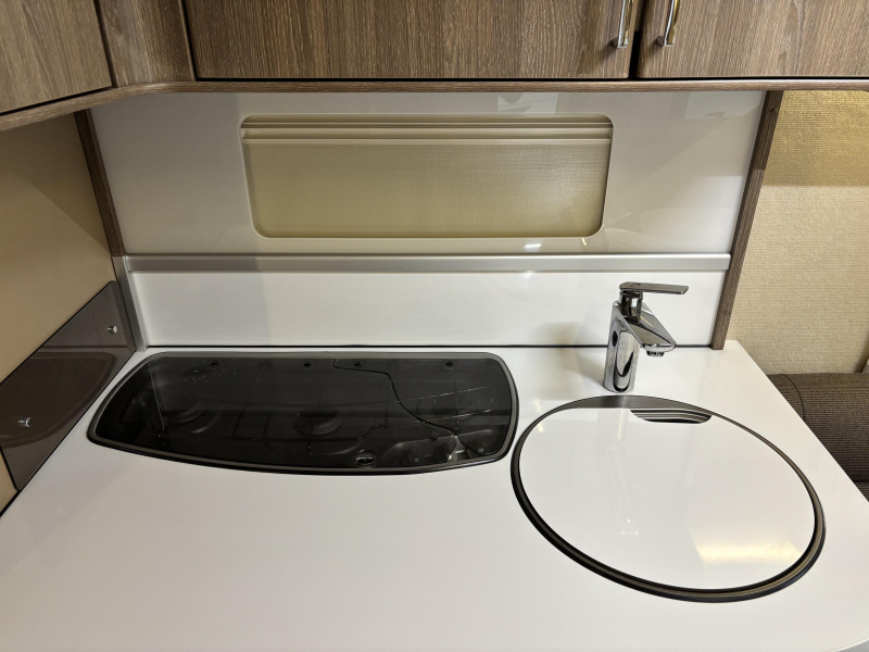 Kabe Royal 560 GLE Lengte bedden  foto: 10