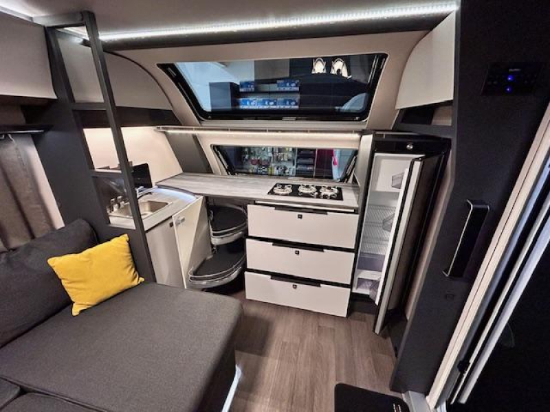 Hobby Maxia 660 WQM in nieuwstaat  foto: 13