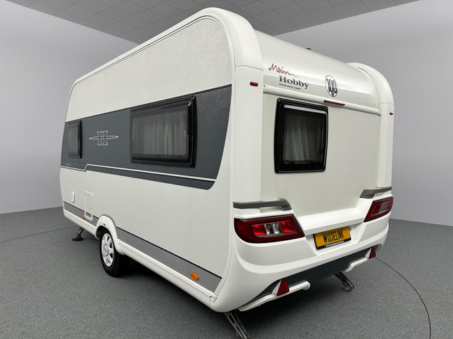 Hobby De Luxe 440 SF