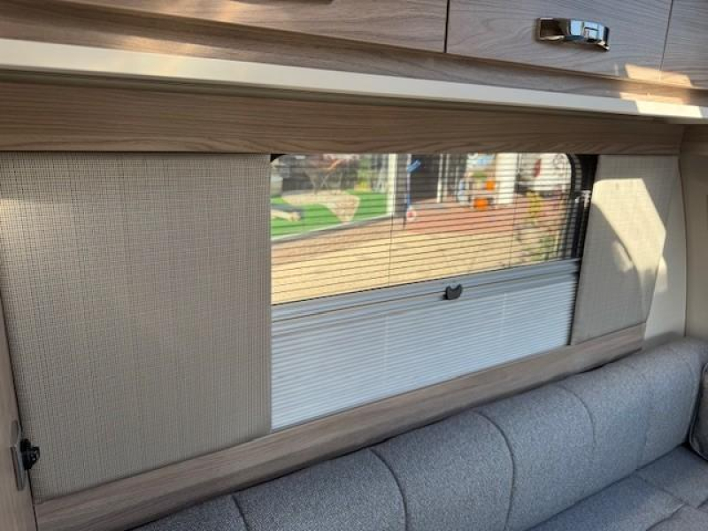 Sprite Mondial 370 SE compacte caravan sprite  foto: 16