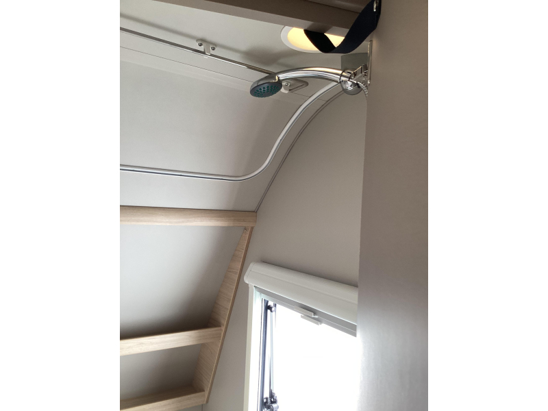 Weinsberg CaraCito 450 FU E-Power/ airco  foto: 8