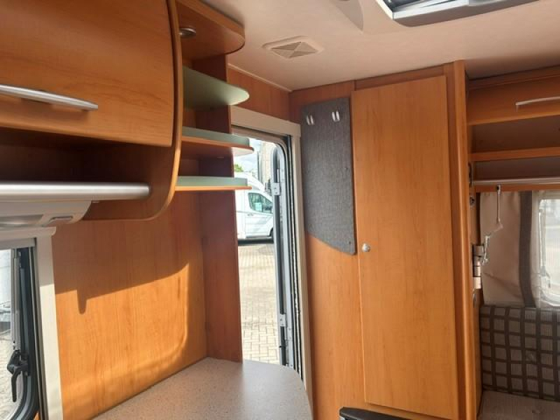 Eriba Living Pulse 440 MOVER+VOORTENT+FIETSENDRA  foto: 6