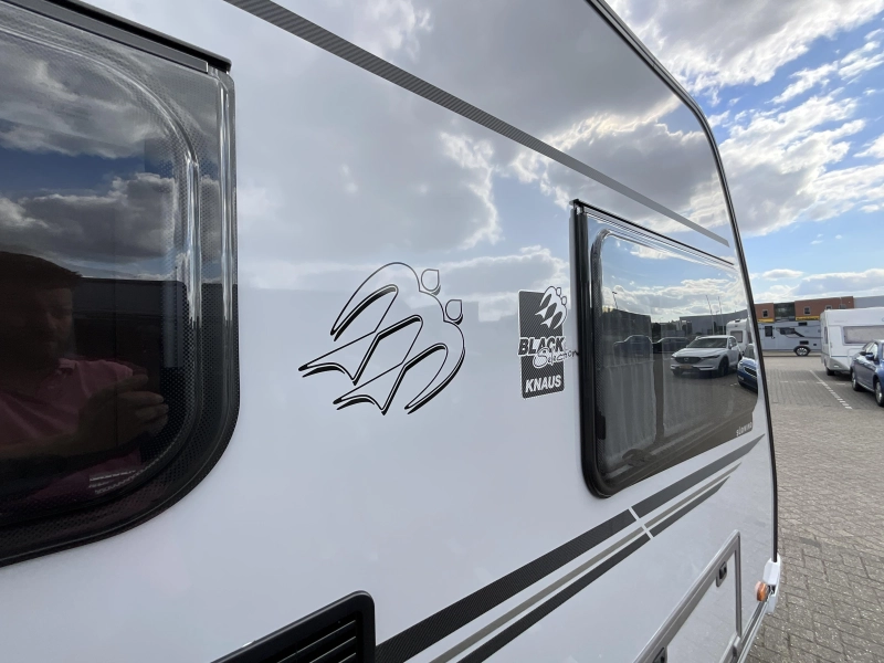 Knaus Sudwind Black Selection 500 EU ENKELE BEDDEN-VLOERVERW  foto: 2