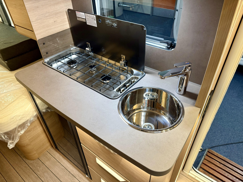 Knaus Sudwind Black Selection 460 EU Zomer Airco Actie!  foto: 20