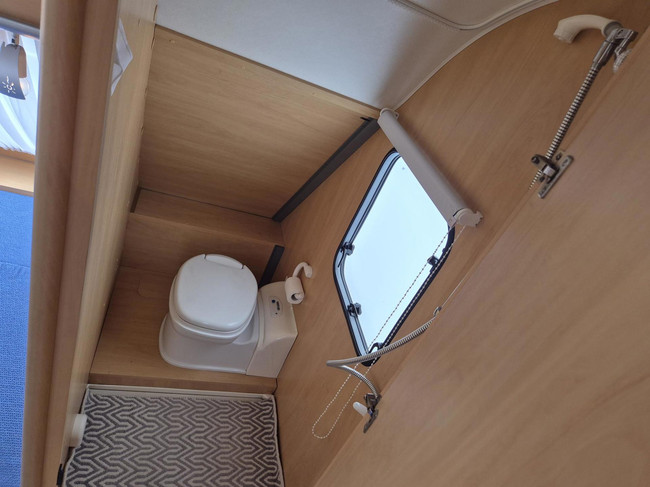 Dethleffs 450 Tourist Light bj. 2006 TOP staat ! met nette Voortent ! foto: 13