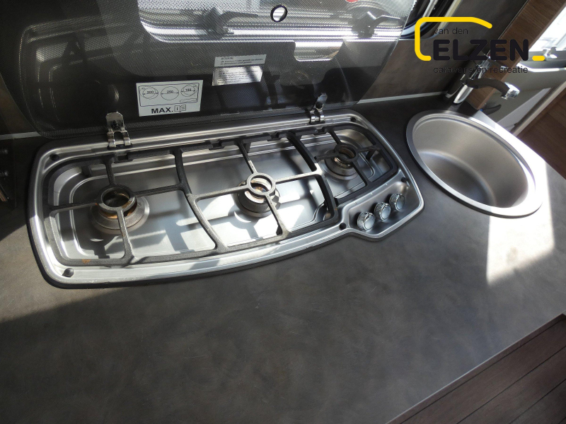 Knaus Sport Silver Selection 400 QD Mover, voortent, fietsdr. 
