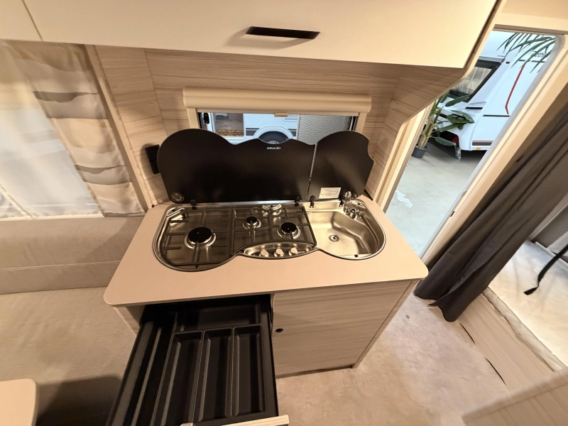 Dethleffs C'Joy Active 480 QLK +active pakket  foto: 16