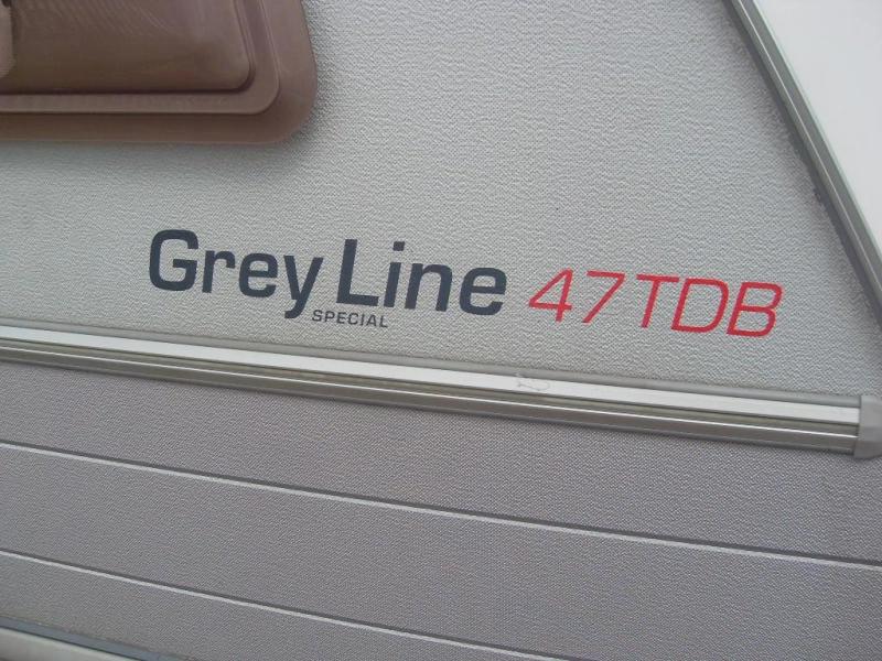 Kip Grey Line 47 TDB met Mover  foto: 11