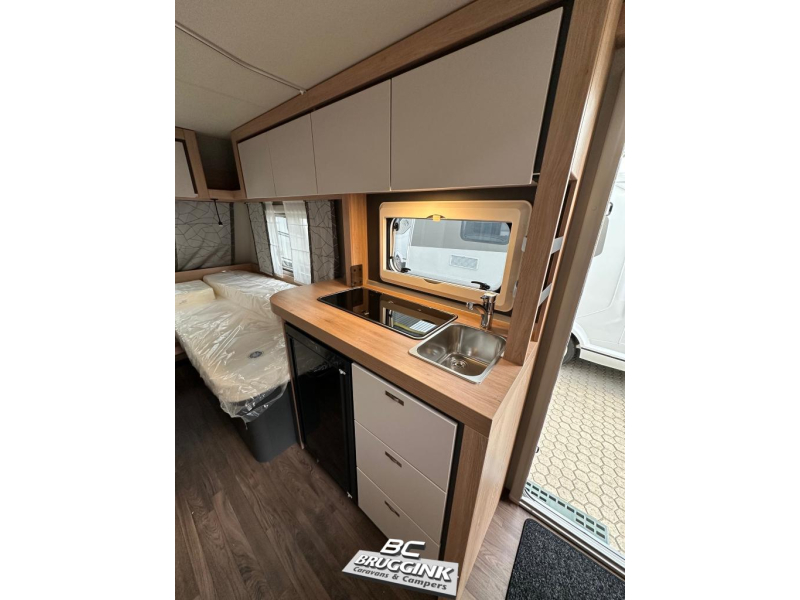 Knaus Sport 500 EU - ENKELE BEDDEN 1700 KG 