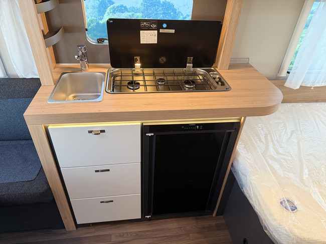 Knaus SPORT 450 FU gas uitvoering foto: 11