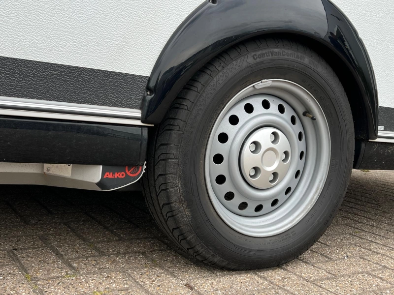 Kip Kompakt 37 EK mover, voortent, luifel  foto: 22