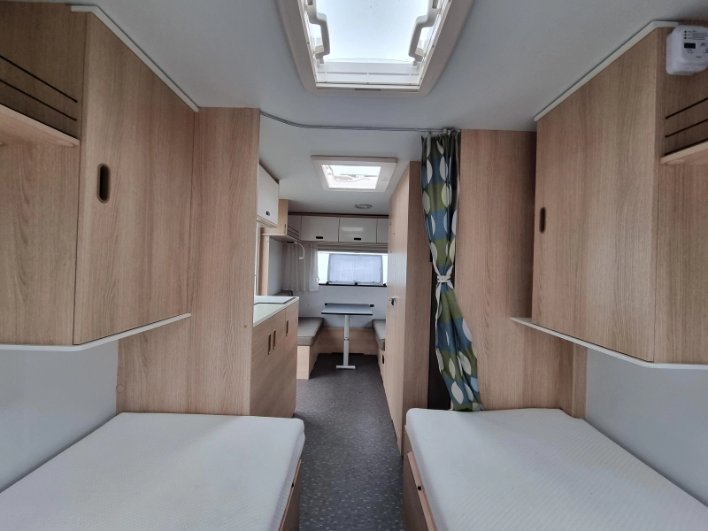 Adria Aviva 492 LU Mover & Unico luifel  foto: 16