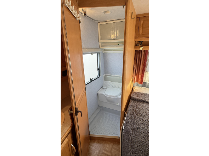 Fendt Platin 510 TF frans bed rondzit toilet  foto: 3