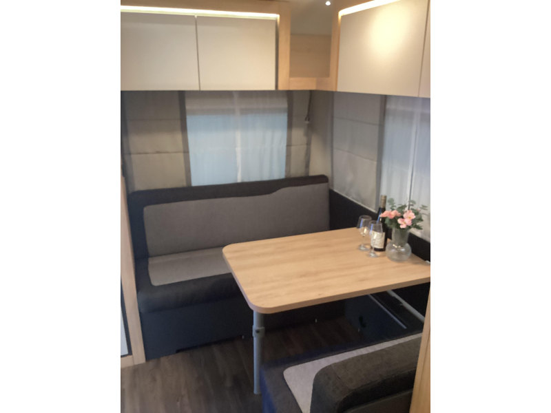 Knaus Sport Platinum 420 QD model 2027 