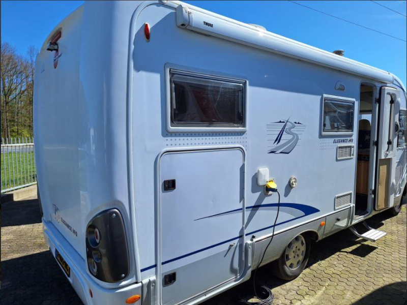 Bürstner Elegance 690 I 205CM BED-LPG+ZONNEPANEEL  foto: 1