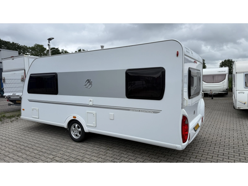 Knaus Sudwind White Edition 500 EU enkele bedden rondzit 