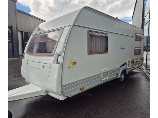 Bürstner 480 TK Stapelbed, rondzit, mover + Voortent 2e eig.