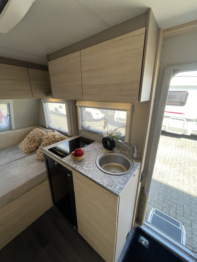 Weinsberg CaraCito DWARSBED+TREINZIT 1e EIGENAAR MOVER  foto: 17