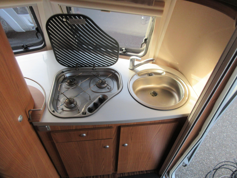 Eriba Touring 320 ZEER COMPACT EN MET MOVER  foto: 7
