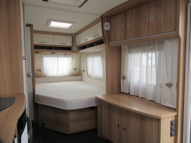 Dethleffs Camper 500 FR MET MOVER, AIRCO, LUIFEL 