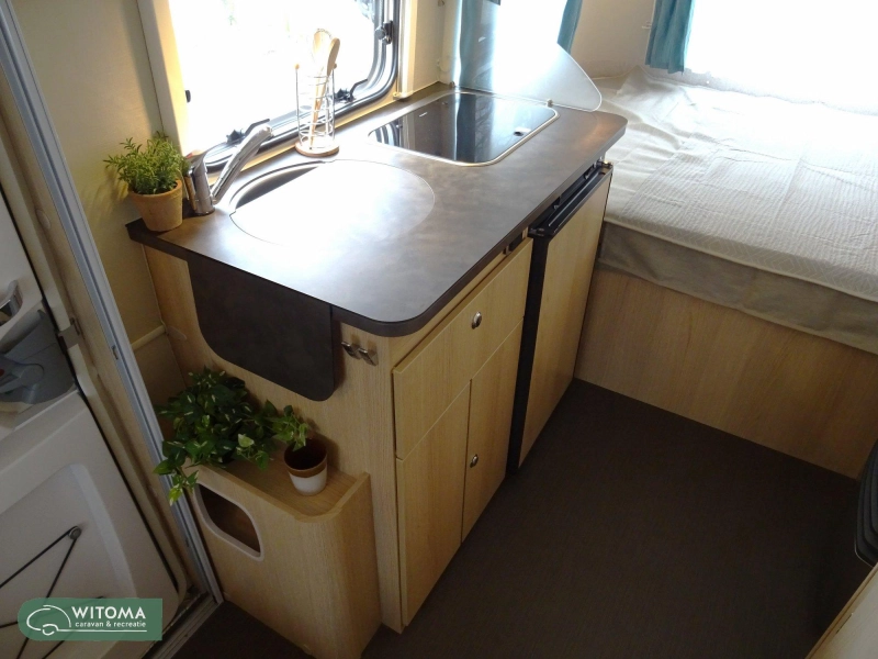 Eriba Touring - 60 Edition 530 SALE Mover+ Verona luifel  foto: 10