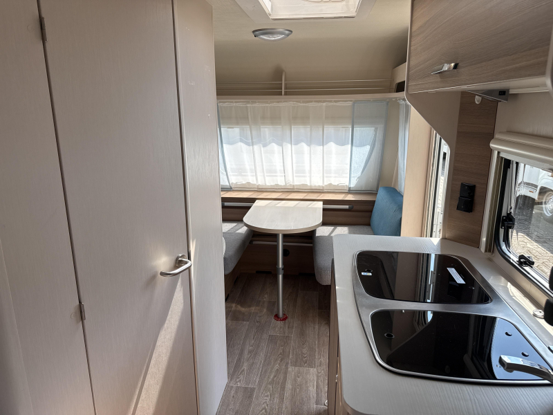 Dethleffs C'Joy 460 LE Mover/Voortent/Fietsdr.  foto: 7
