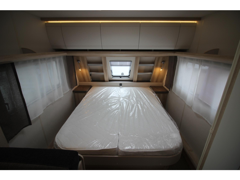 Hobby De Luxe 460 SFF Queensbed  foto: 9