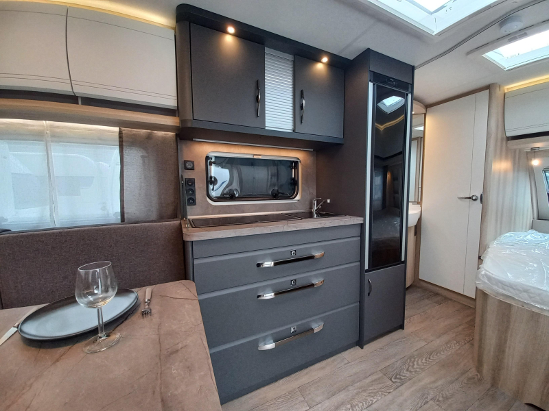 Hobby De Luxe 460 UFE Gratis actiepakket  foto: 10