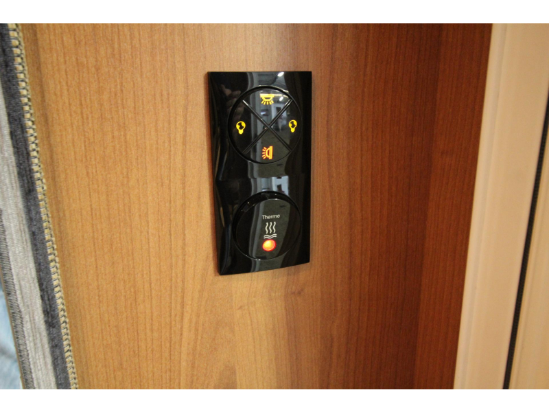 LMC Musica 470 D Mover Voortent Fietsenrek  foto: 17