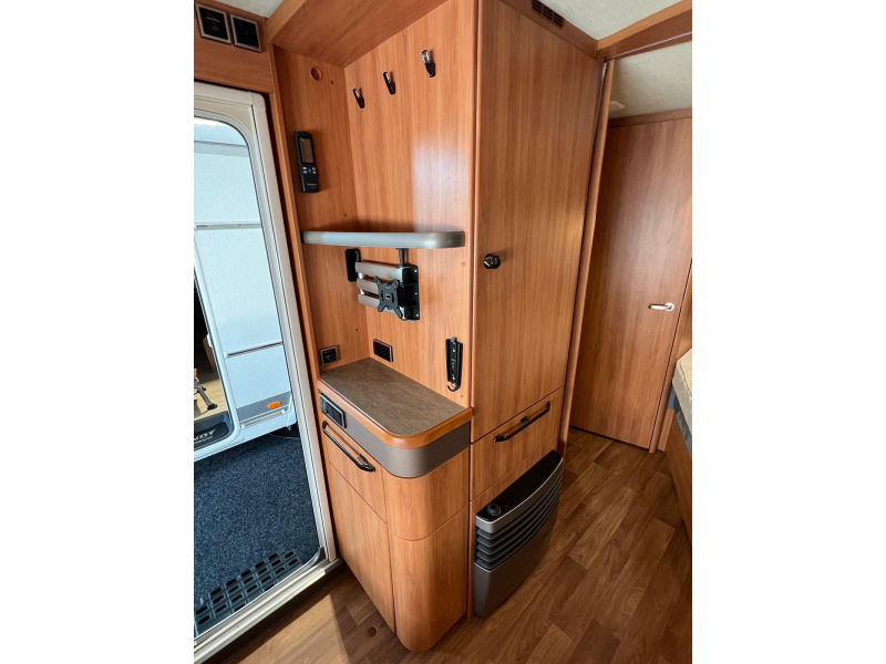 Eriba Nova Winner Edition 465 GL mover, luifel, airco  foto: 15