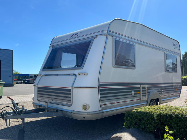 LMC 450 | Fietsenrek | Half Automatische Mover | Dinette | Voortent | Kachel