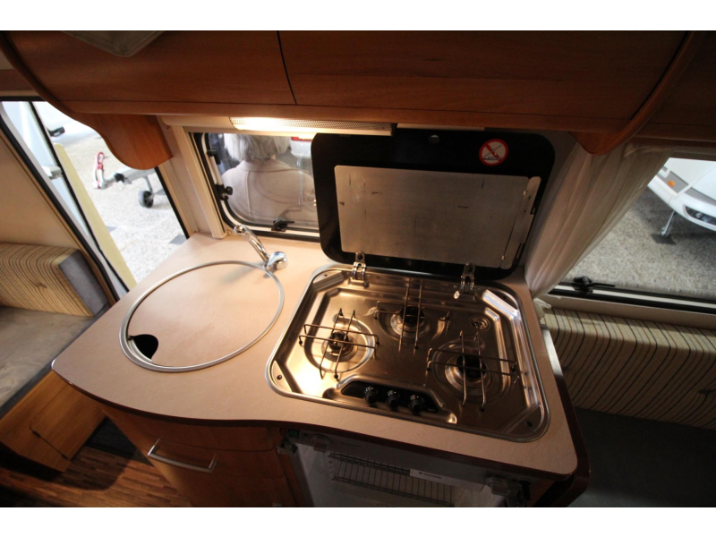 Eriba Touring Triton 430 GT Hefdak, Mover, Voortent  foto: 10