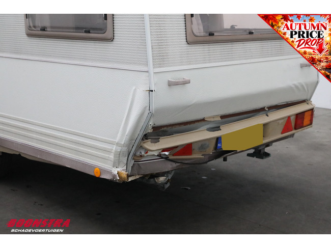Dethleffs RB 5A Dwarsbed Middenkeuken foto: 4