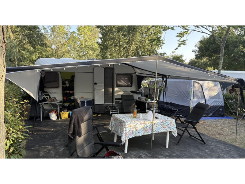Chateau Calista 450 FHU frans bed rondzit toilet  foto: 17