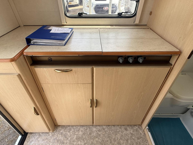 TEC TE 360 K Siena Saphir met mover en voortent foto: 7
