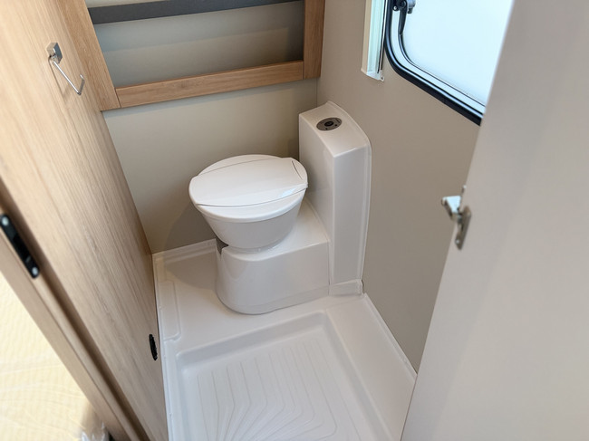 Knaus SPORT 450 FU gas uitvoering foto: 11