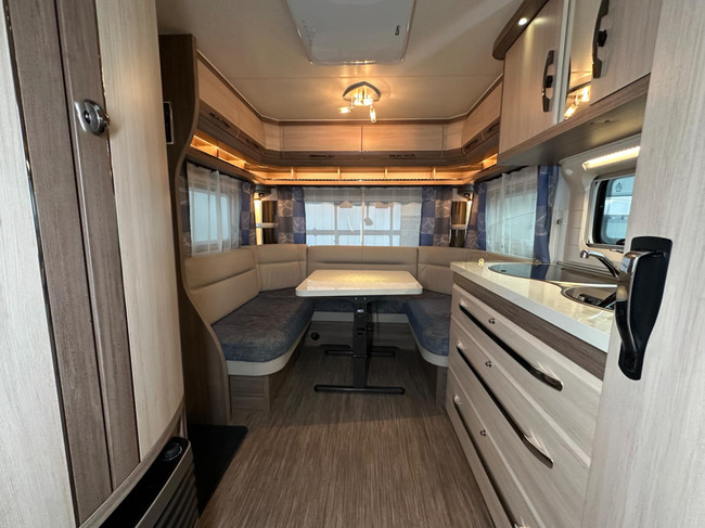 Hobby De Luxe 460 UFe foto: 22