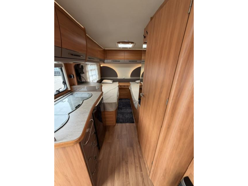 Eriba Nova 495 GL Mover Luifel Voortent  foto: 13