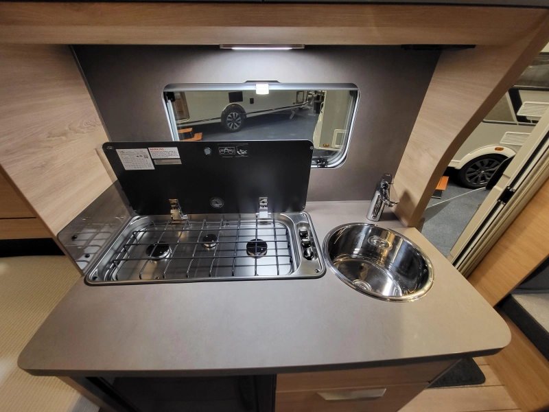 Knaus Sudwind Black Selection 460 EU uit voorraad leverbaar  foto: 15